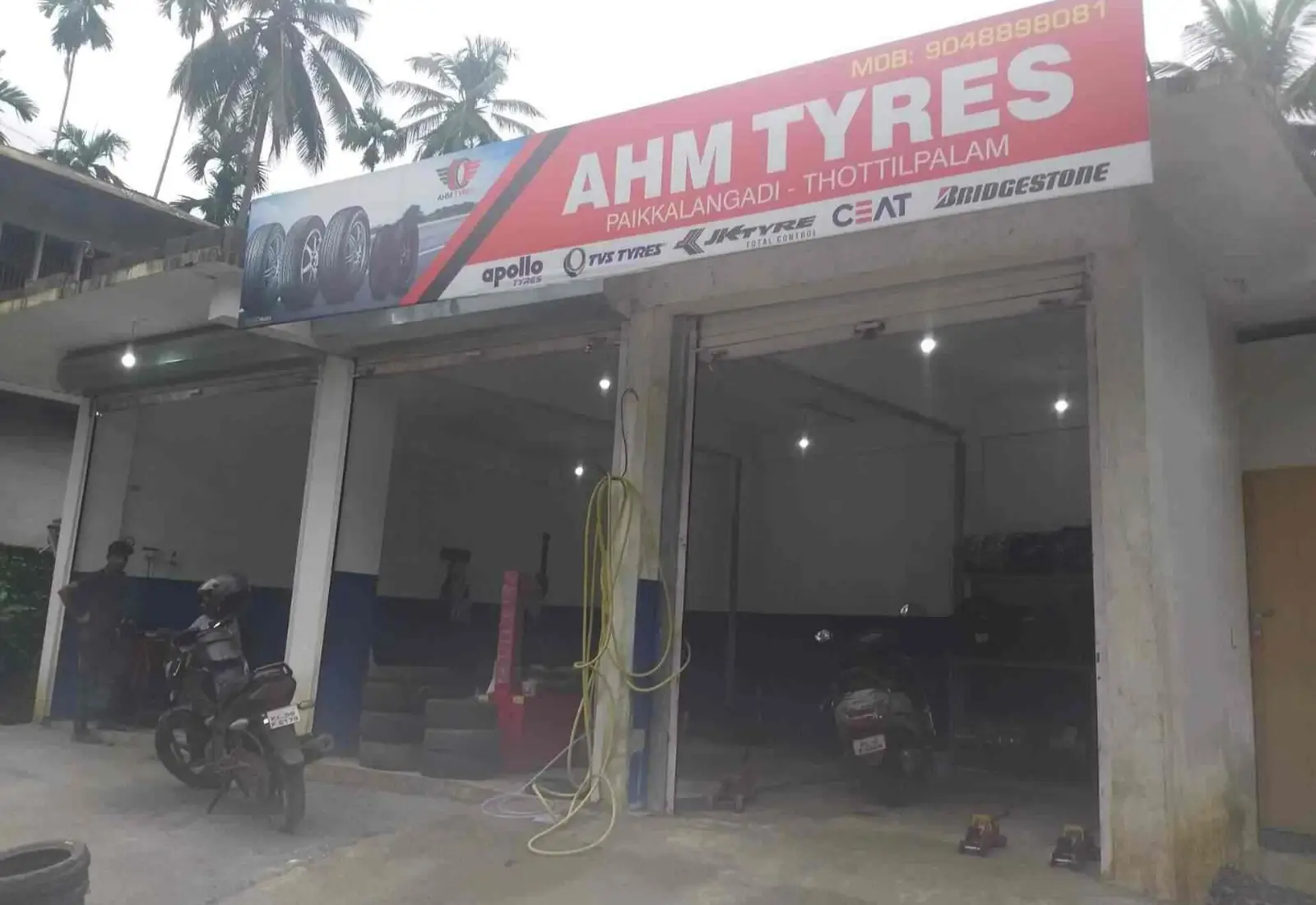  AHM Tyre Shop