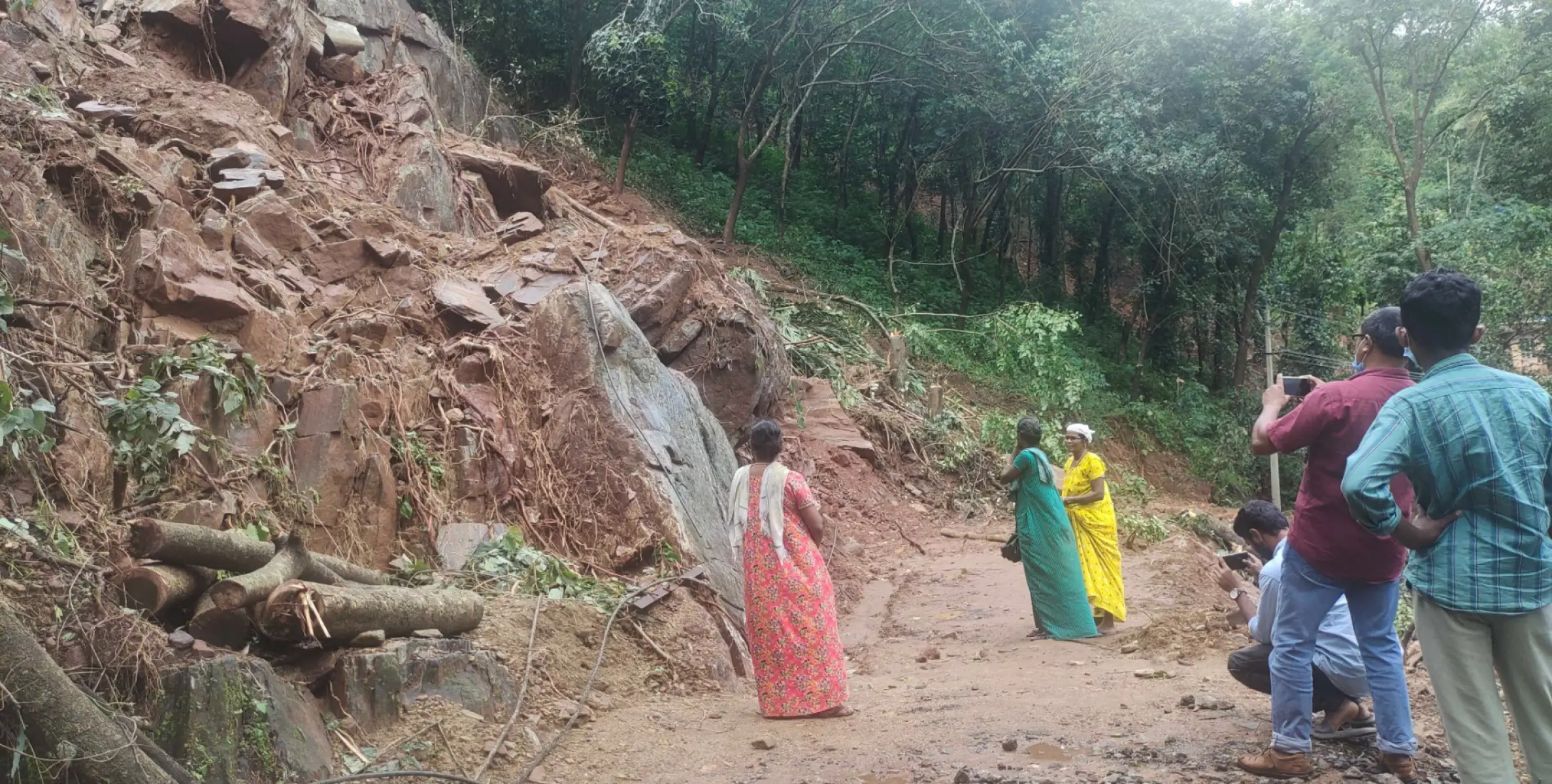 നിങ്ങൾ പാവങ്ങളാണോ..? എന്നാൽ ഉറപ്പായും പറഞ്ഞു പറ്റിക്കും 