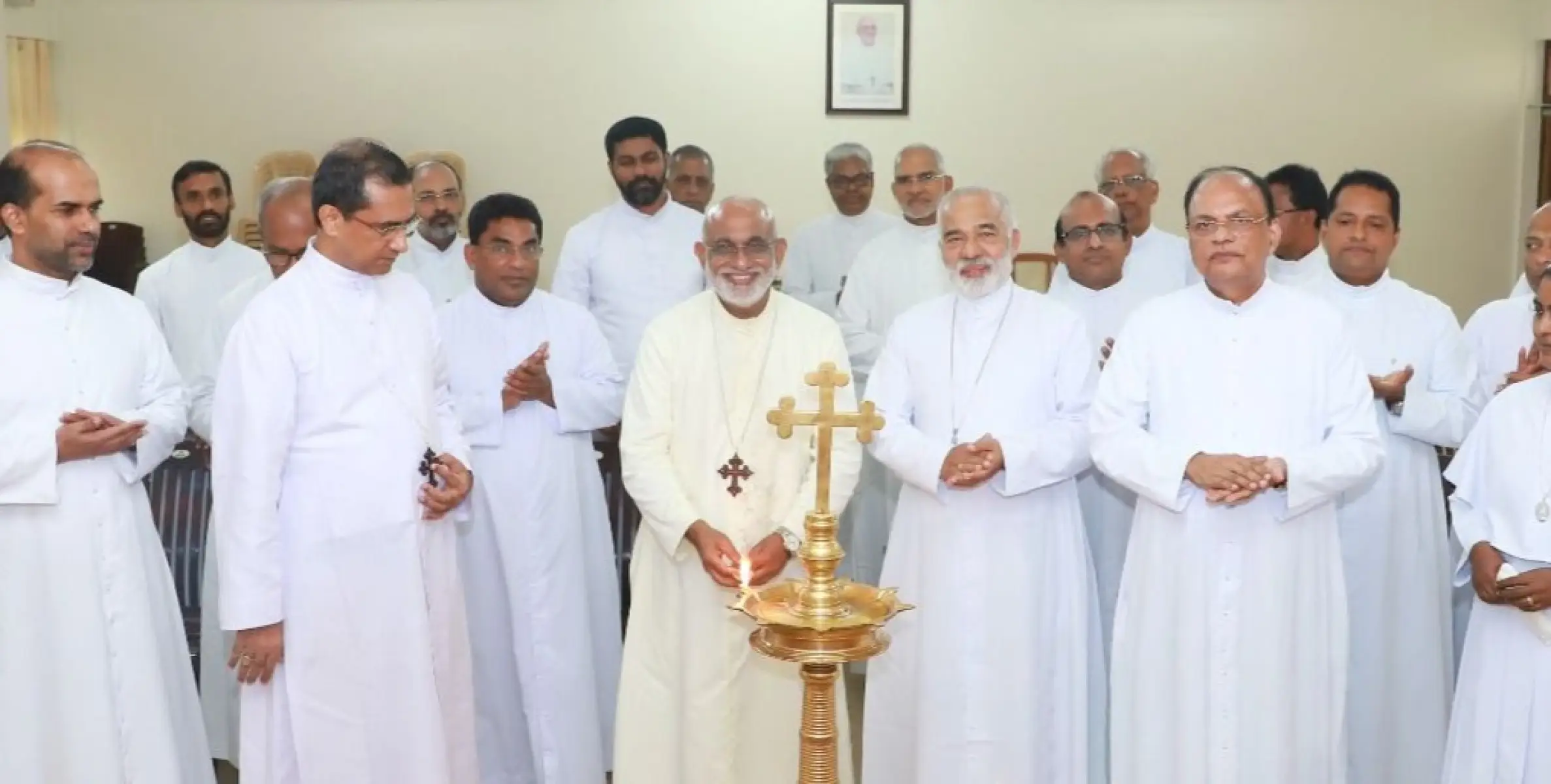 വിവാഹങ്ങൾ അസാധുവാക്കാൻ സഭാകോടതികളെ സമീപിക്കുന്നവർക്ക് നീതി നടപ്പിലാക്കി കൊടുക്കണമെന്നും എന്നാൽ വിവാഹത്തിന്റെ പരിശുദ്ധി സംരക്ഷിക്കണമെന്നും മേജർ ആർച്ച്ബിഷപ് മാർ റാഫേൽ തട്ടിൽ. 