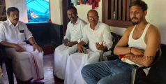 മർദ്ദനമേറ്റ ബസ് കണ്ടക്ടറെ കോൺഗ്രസ് നേതാക്കൾ സന്ദർശിച്ചു