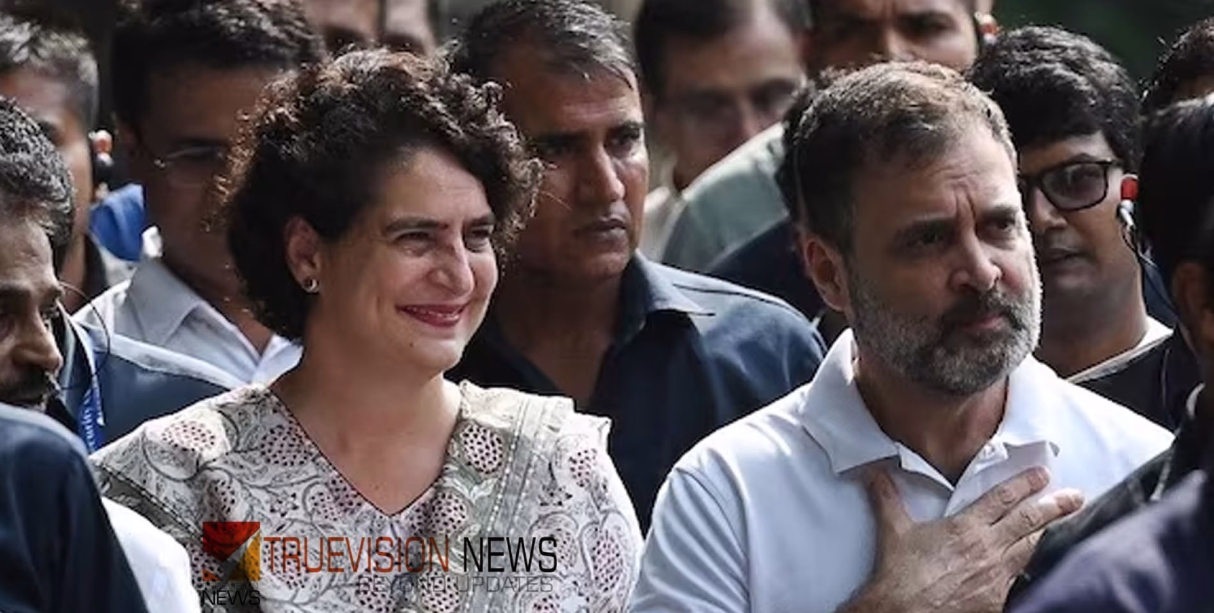 #LokSabhaElection2024 | അമേഠിയില്‍ രാഹുലും റായ്ബറേലിയില്‍ പ്രിയങ്കയും ഇറങ്ങുമോ? നിര്‍ണായക യോഗം ഇന്ന് 