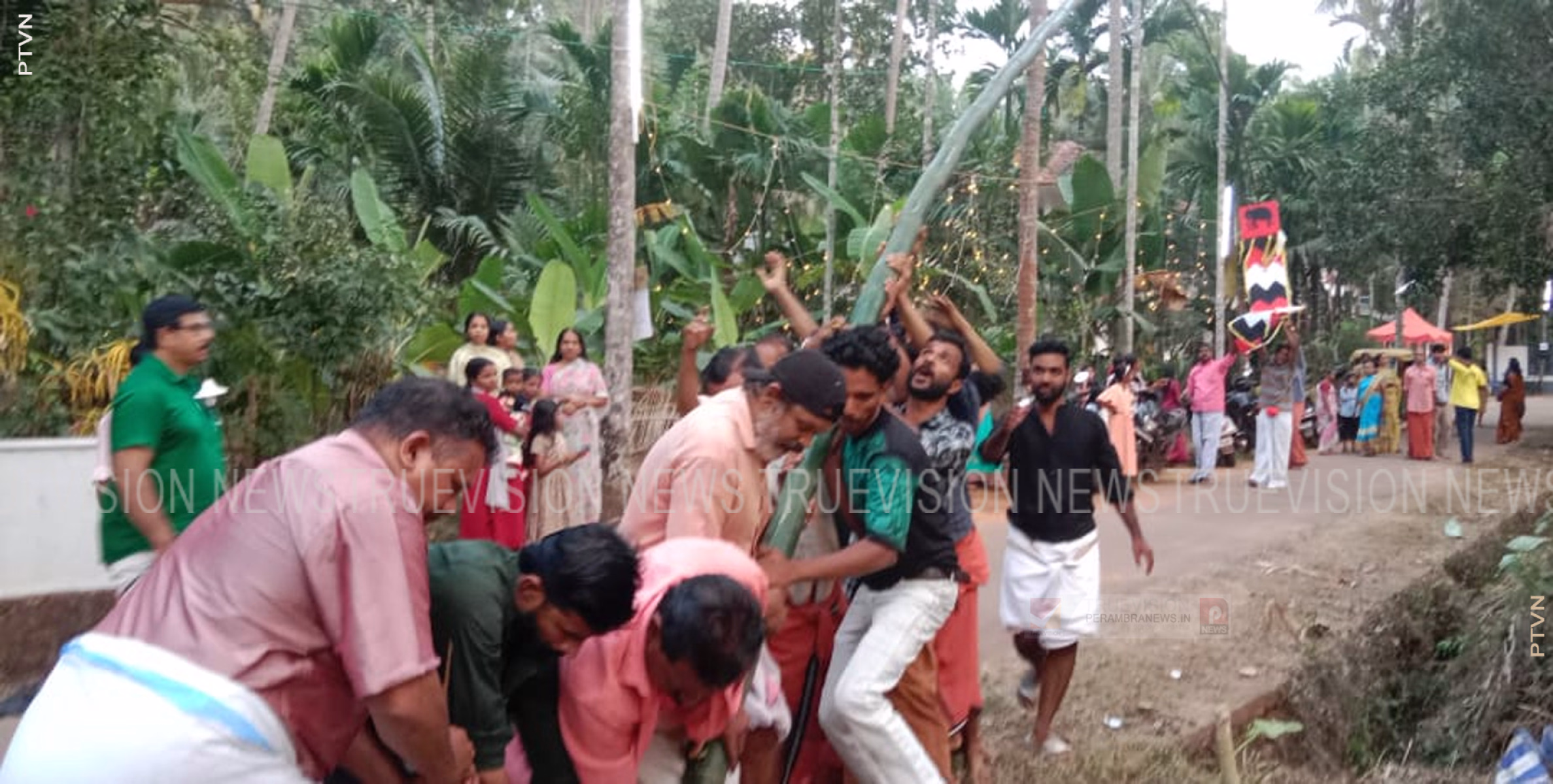 കന്നാട്ടി വഞ്ചിക്കൂളി ദേവസ്ഥാനത്തെ പുനപ്രതിഷ്ഠ തിറ മഹോത്സവത്തിന് കൊടിയേറി 