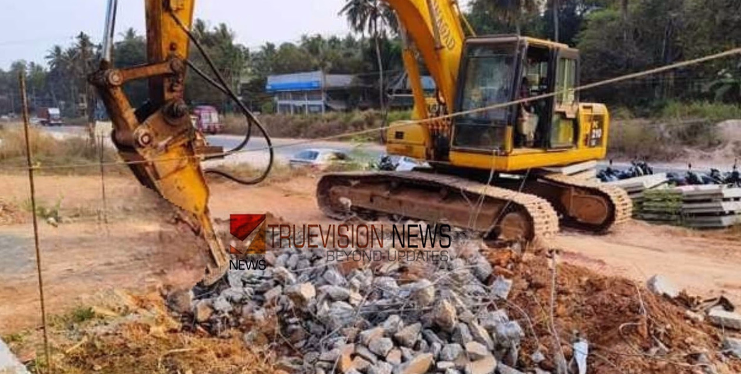 അശാസ്ത്രീയ നിർമാണം; ദേശീയപാതയില്‍ പണിത ഡ്രെയിനേജ് പൊളിച്ചുനീക്കിയത് അനാസ്ഥ -യൂത്ത് കോണ്‍ഗ്രസ്