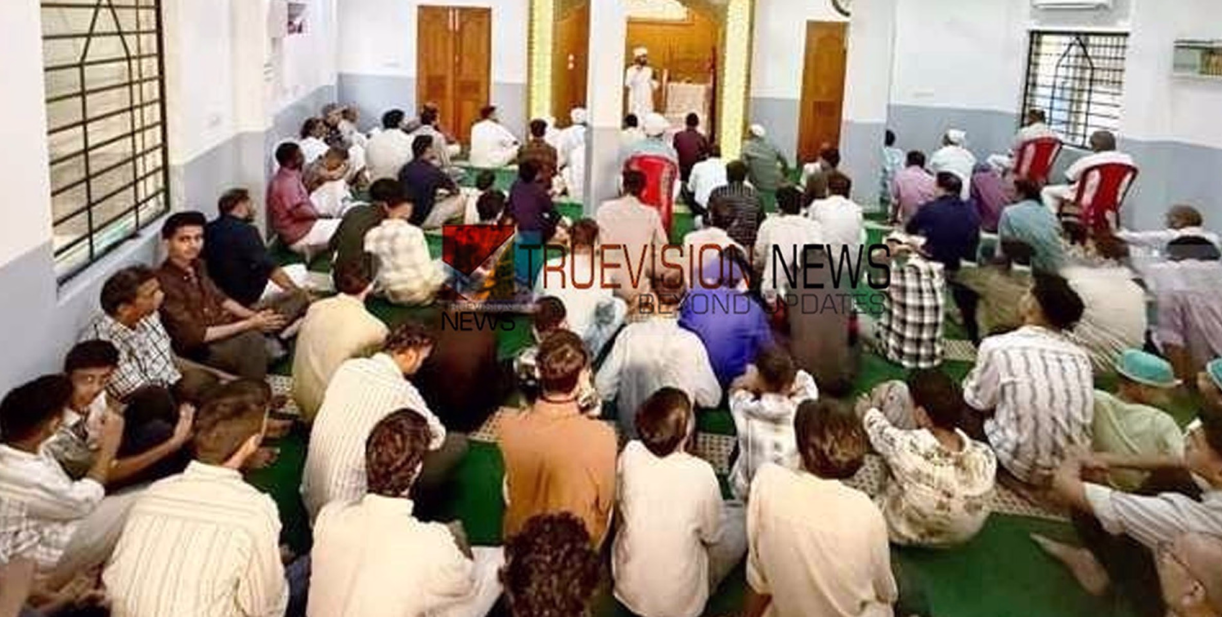 വ്രതശുദ്ധിയുടെ നിറവില്‍; നാടെങ്ങും ഇന്ന് ചെറിയ പെരുന്നാള്‍ ആഘോഷം