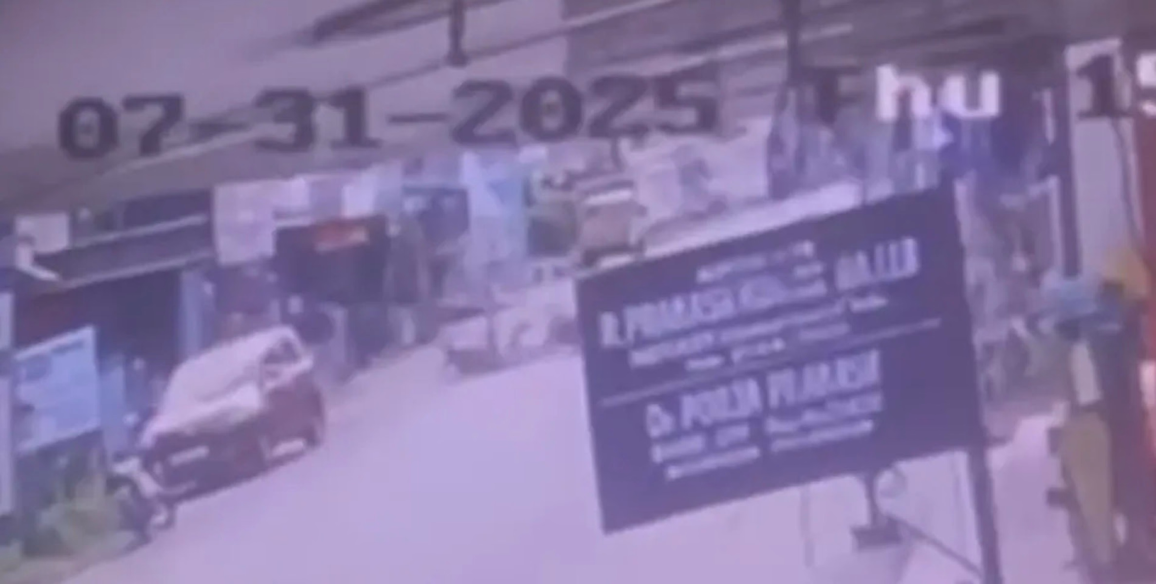 പൊട്ടിക്കിടന്ന വൈദ്യുതകേബിളിൽ കുരുങ്ങി സ്കൂട്ടർ യാത്രക്കാരായ സഹോദരങ്ങൾക്ക് പരിക്ക്