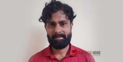  തളീക്കര സ്വദേശി 390 ഗ്രാം കഞ്ചാവുമായി പിടിയിൽ 