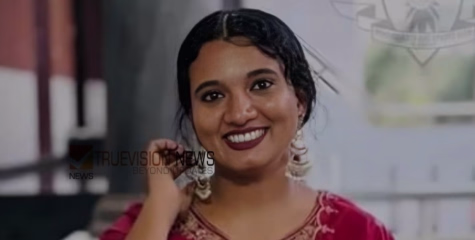 പഴയങ്ങാടി നെരുവമ്പ്രത്ത് യുവതിയെ കിടപ്പുമുറിയുടെ ജനൽകമ്പിയിൽ തൂങ്ങി മരിച്ച നിലയിൽ കണ്ടെത്തി